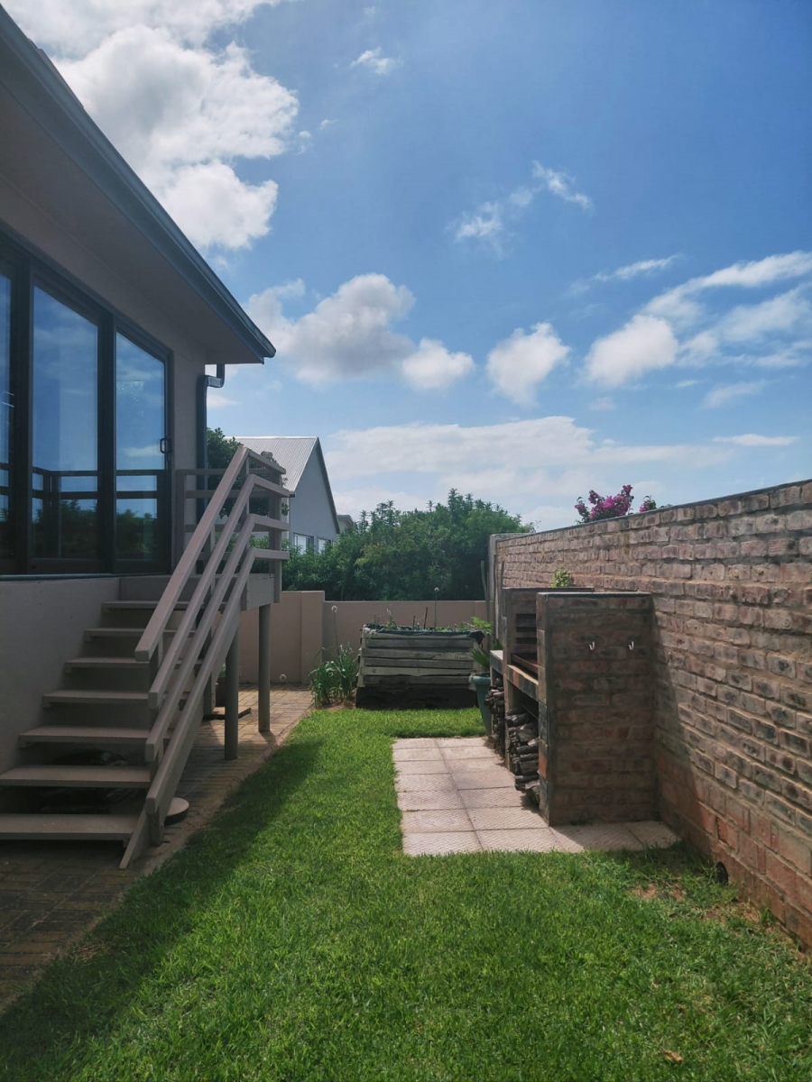 3 Bedroom Property for Sale in Stilbaai Wes Western Cape